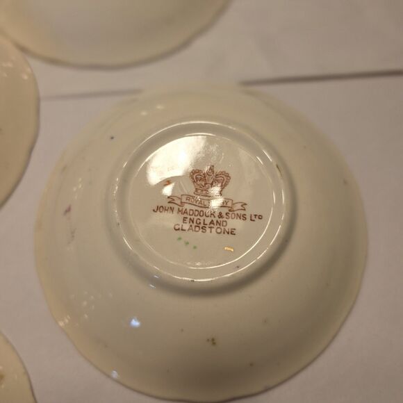 Antique (1896-1920) John Maddock & Sons Royal Ivory Gladstone 6 Berry Bowls - Picture 11 of 16